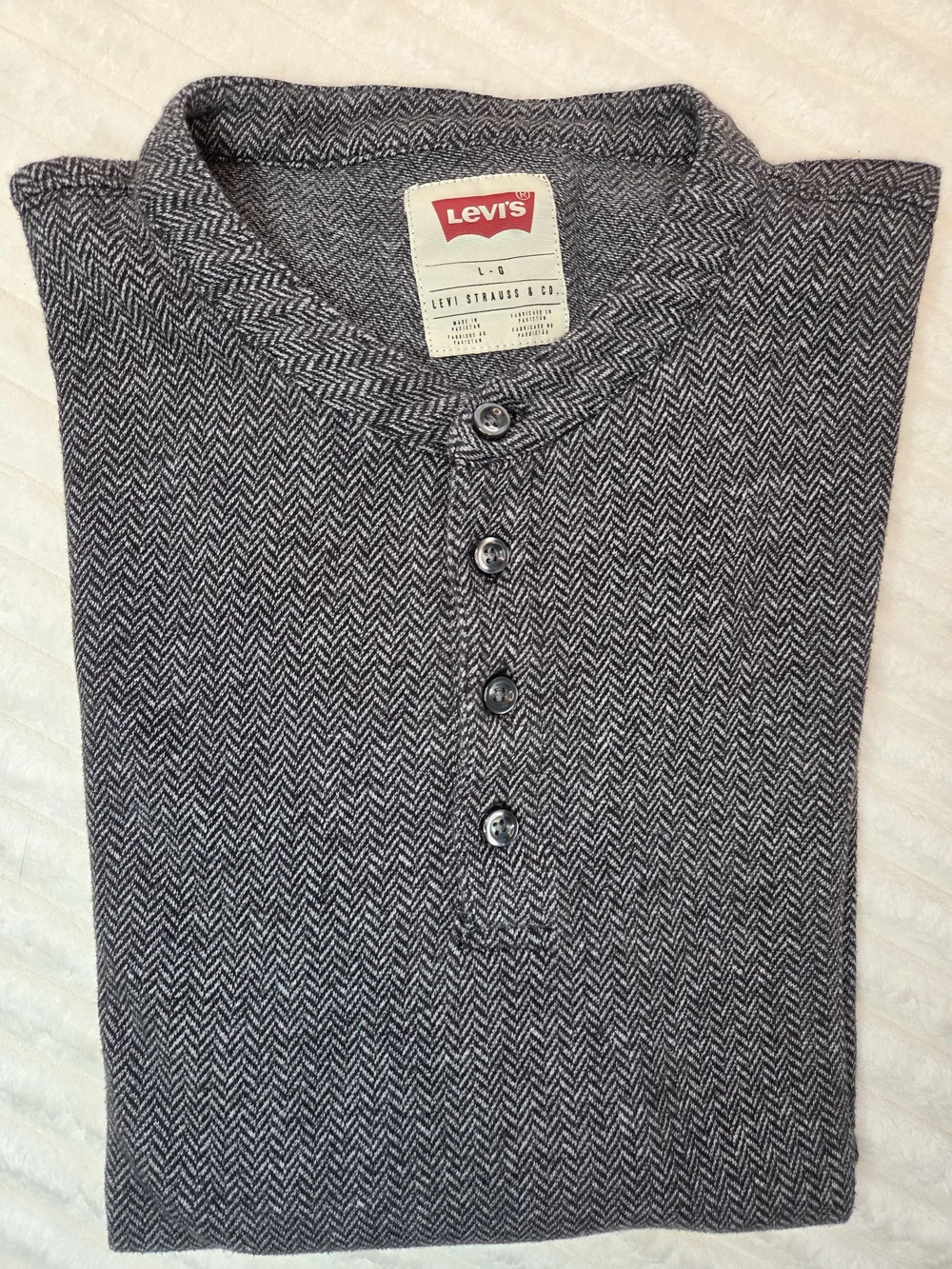 Levi’s Mens Herringbone Henley Shirt Gray Black Long Sleeve Size L